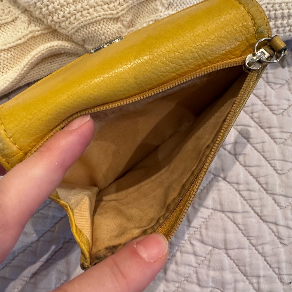 Vintage Coach Yellow Leather Wallet - Picture 3 of 7